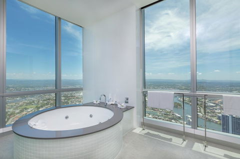 Q1 Resort & Spa - Official - Accommodation Burleigh 28