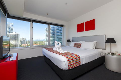 Q1 Resort & Spa - Official - Accommodation Burleigh 9