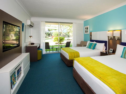 Sea World Resort - Accommodation Burleigh 4