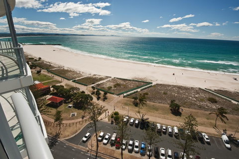 Reflections Tower Two - Accommodation Burleigh 9
