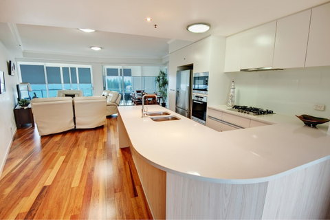 Reflections Tower Two - Accommodation Burleigh 22