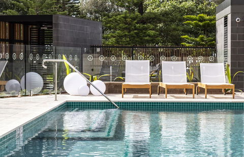 Boardwalk Burleigh Beach - Official - Accommodation Burleigh 25