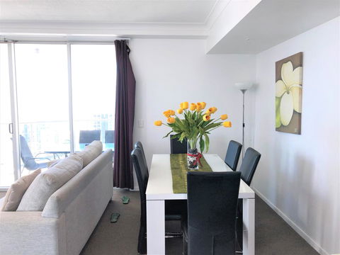 Beach Stay - Ocean & Riverview Resort Chevron Renaissance Central Surfers Paradise - Accommodation Burleigh 4