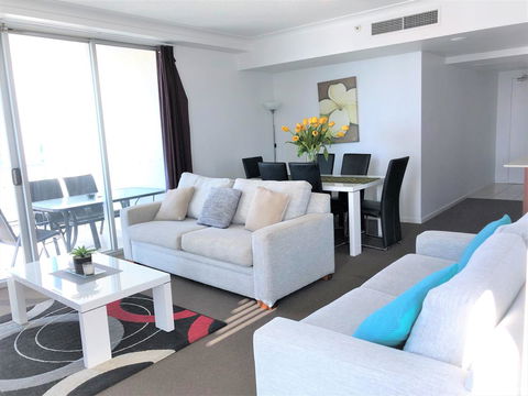 Beach Stay - Ocean & Riverview Resort Chevron Renaissance Central Surfers Paradise - Accommodation Burleigh 18