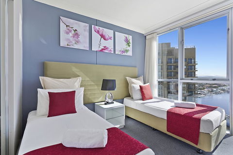Beach Stay - Ocean & Riverview Resort Chevron Renaissance Central Surfers Paradise - Accommodation Burleigh 9