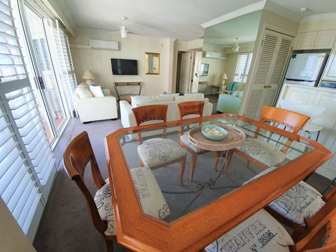 Broadbeach Holiday Apartments - Accommodation Burleigh 15