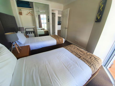 Broadbeach Holiday Apartments - Accommodation Burleigh 6