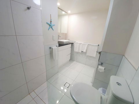 Broadbeach Holiday Apartments - Accommodation Burleigh 8