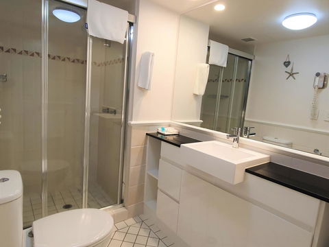 Broadbeach Holiday Apartments - Accommodation Burleigh 5