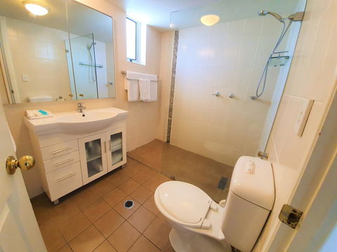 Broadbeach Holiday Apartments - Accommodation Burleigh 21