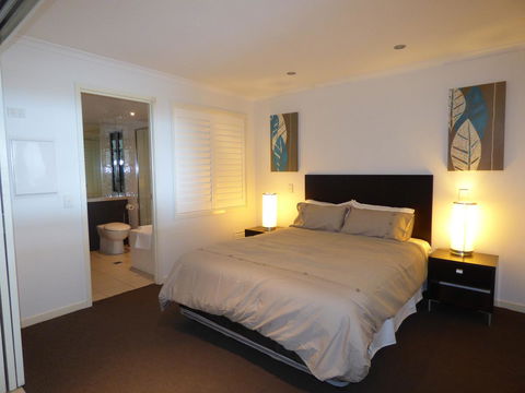Marina View Apartment - Accommodation Burleigh 0