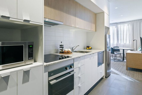 Quest Springfield Central - Accommodation Burleigh 4