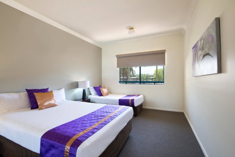 Park Regis Anchorage - Accommodation Burleigh 14
