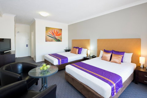 Park Regis Anchorage - Accommodation Burleigh 11