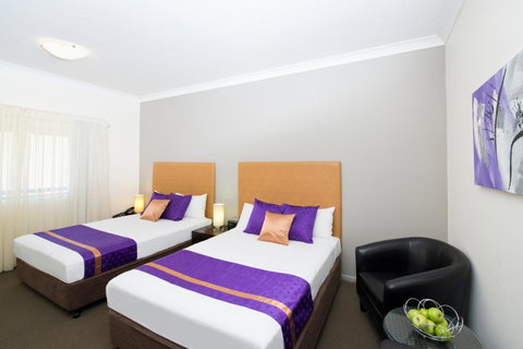 Park Regis Anchorage - Accommodation Burleigh 8