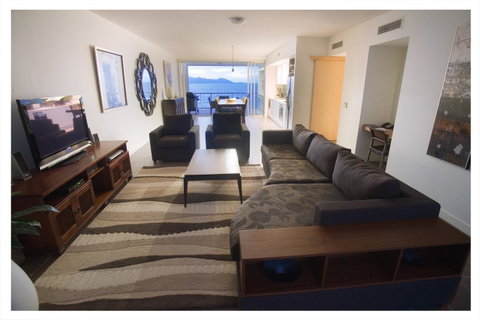 1 Bright Point Apartment 5201 - Accommodation Burleigh 1