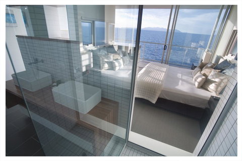 1 Bright Point Apartment 5201 - Accommodation Burleigh 8