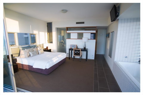 1 Bright Point Apartment 5201 - Accommodation Burleigh 6