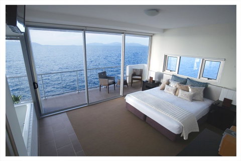1 Bright Point Apartment 5201 - Accommodation Burleigh 0