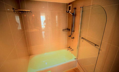 Grosvenor Beachfront Apartments Surfers Paradise - Accommodation Burleigh 34