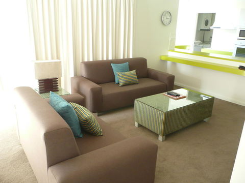 Grosvenor Beachfront Apartments Surfers Paradise - Accommodation Burleigh 8