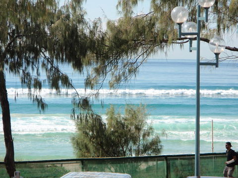 Grosvenor Beachfront Apartments Surfers Paradise - Accommodation Burleigh 11