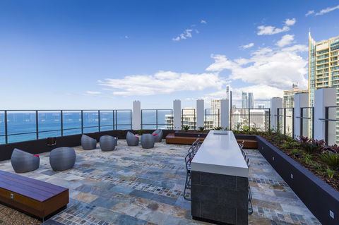 Rhapsody Resort - Official - Accommodation Burleigh 42