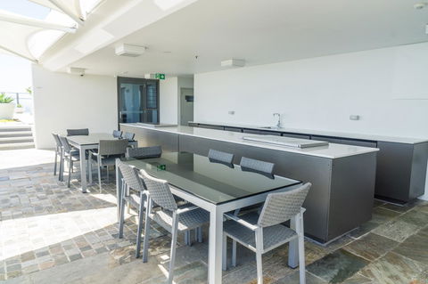 Rhapsody Resort - Official - Accommodation Burleigh 19