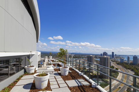 Rhapsody Resort - Official - Accommodation Burleigh 38
