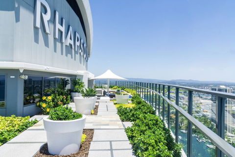 Rhapsody Resort - Official - Accommodation Burleigh 1