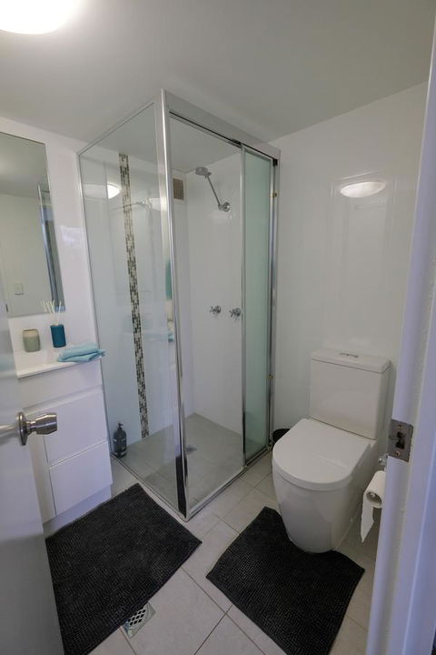 Sanctuary Beach Retreat - Accommodation Burleigh 3