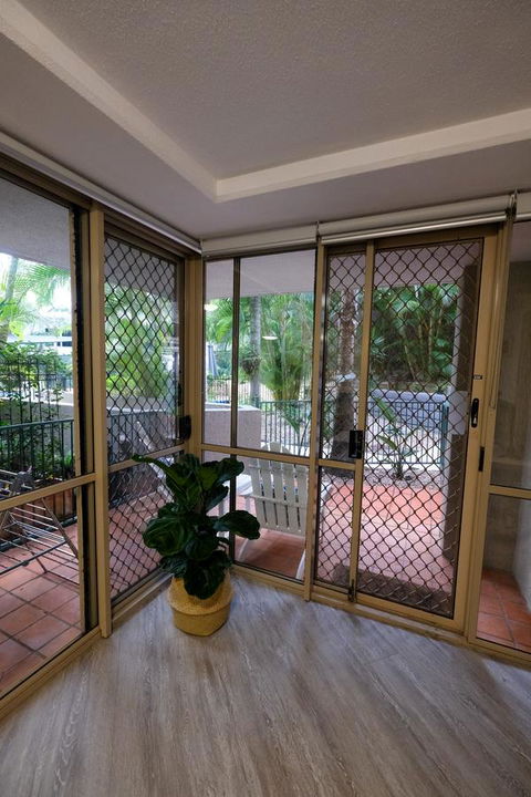 Sanctuary Beach Retreat - Accommodation Burleigh 17