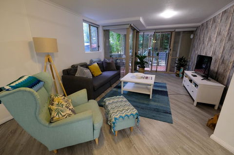Sanctuary Beach Retreat - Accommodation Burleigh 13