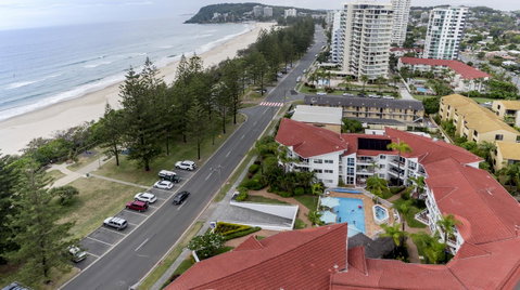 Le Beach Apartments - Accommodation Burleigh 5