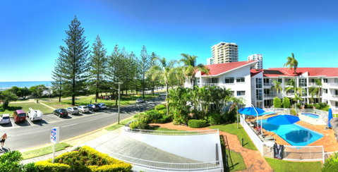 Le Beach Apartments - Accommodation Burleigh 24