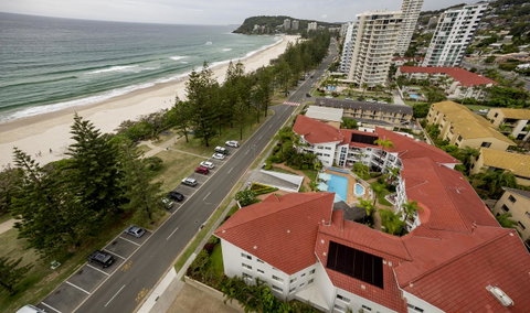 Le Beach Apartments - Accommodation Burleigh 3