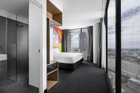 Ibis Styles Brisbane Elizabeth Street - Accommodation Burleigh 6