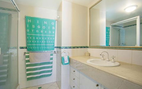 APR Private SUITES MOROC By The Beach - Accommodation Burleigh 41