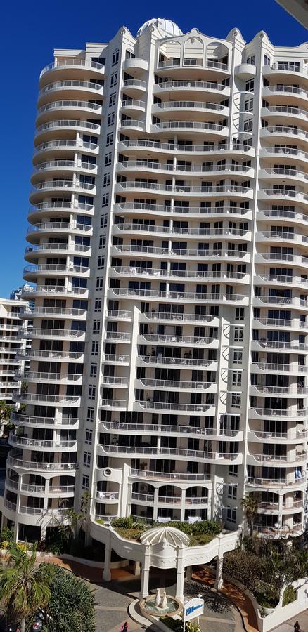 APR Private SUITES MOROC By The Beach - Accommodation Burleigh 8