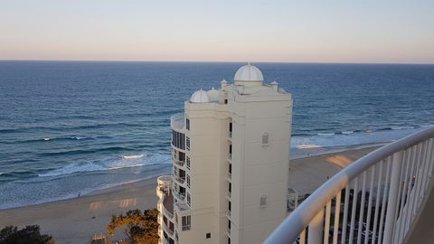 APR Private SUITES MOROC By The Beach - Accommodation Burleigh 21