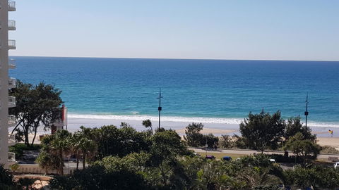APR Private SUITES MOROC By The Beach - Accommodation Burleigh 6