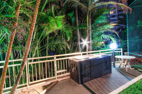 Seacrest Beachfront Apartments Surfers Paradise - Accommodation Burleigh 31