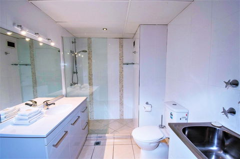 Seacrest Beachfront Apartments Surfers Paradise - Accommodation Burleigh 15