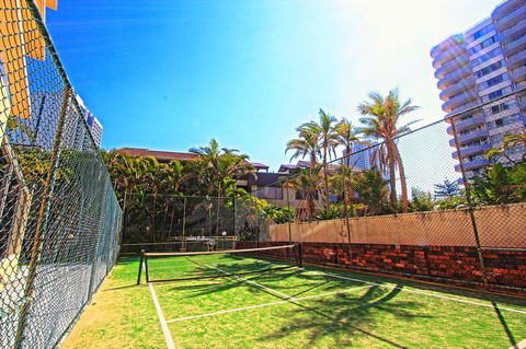 Seacrest Beachfront Apartments Surfers Paradise - Accommodation Burleigh 16