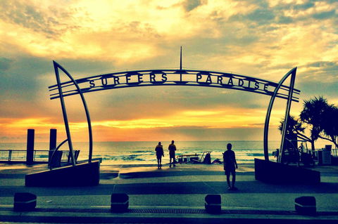 Seacrest Beachfront Apartments Surfers Paradise - Accommodation Burleigh 44