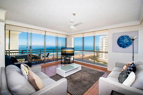 Seacrest Beachfront Apartments Surfers Paradise - Accommodation Burleigh 2