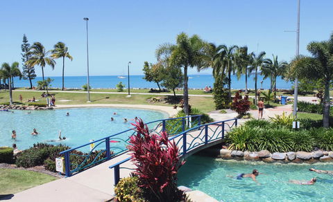 Montipora Unit 3 - In The Heart Of Airlie, Wi-fi And Netflix - Accommodation Burleigh 14