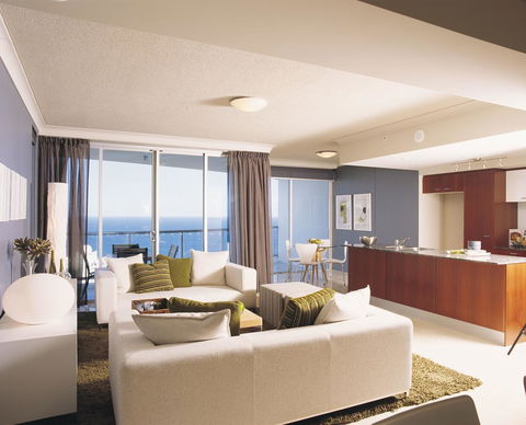 The Towers Of Chevron Renaissance - Holidays Gold Coast - Accommodation Burleigh 28