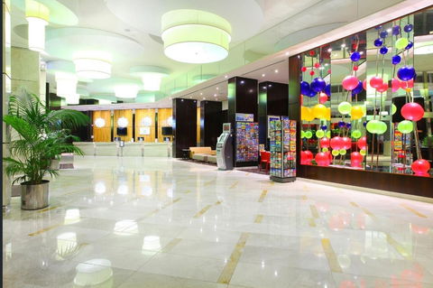 The Towers Of Chevron Renaissance - Holidays Gold Coast - Accommodation Burleigh 15
