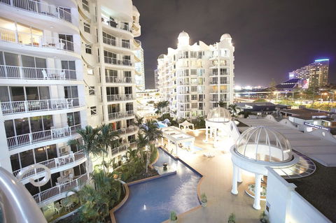 The Phoenician Resort - Accommodation Burleigh 33